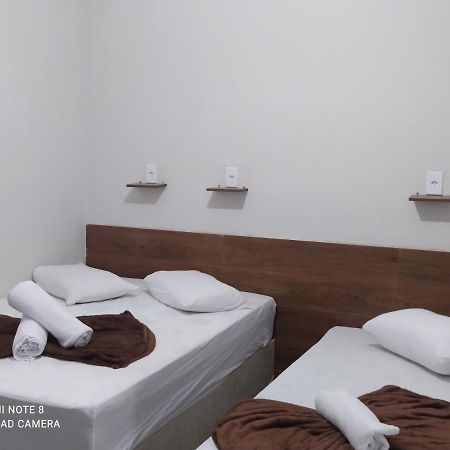 Pousada Quarto Com Ventilador,Ar Frigobar E Garagem Aparecida  Exterior foto